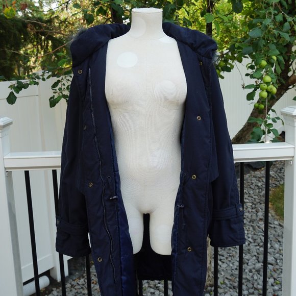 **Vintage** Navy Blue Winter Coat - Picture 6 of 9